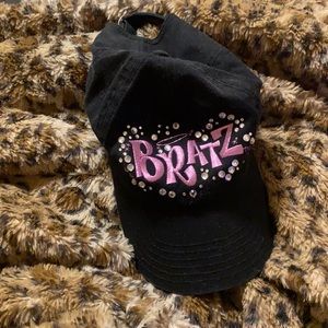 Bratz hat